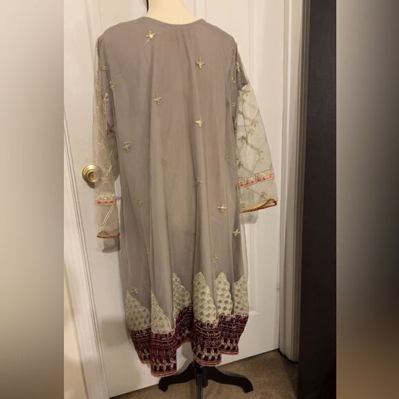 PAKISTANI DESIGNER SEMI FORMAL DRESS INDIAN
CUSTOM MADE - Picture 6 of 8
